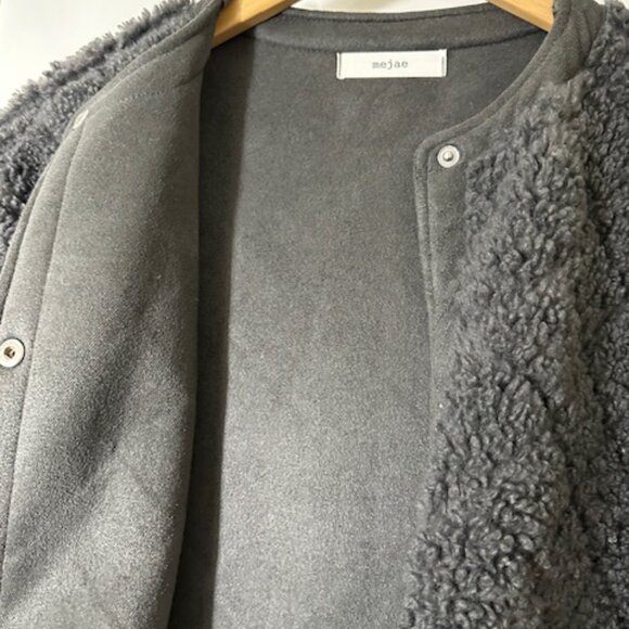 Sherpa Waffle Gray Coat Snap Button Collarless Coat - Picture 3 of 4